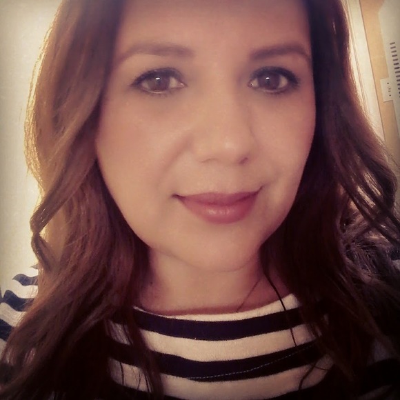 Meet your Posher, Nery - Picture 1 of 1